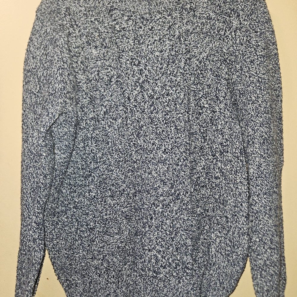 Sweater - Picture 4 of 4